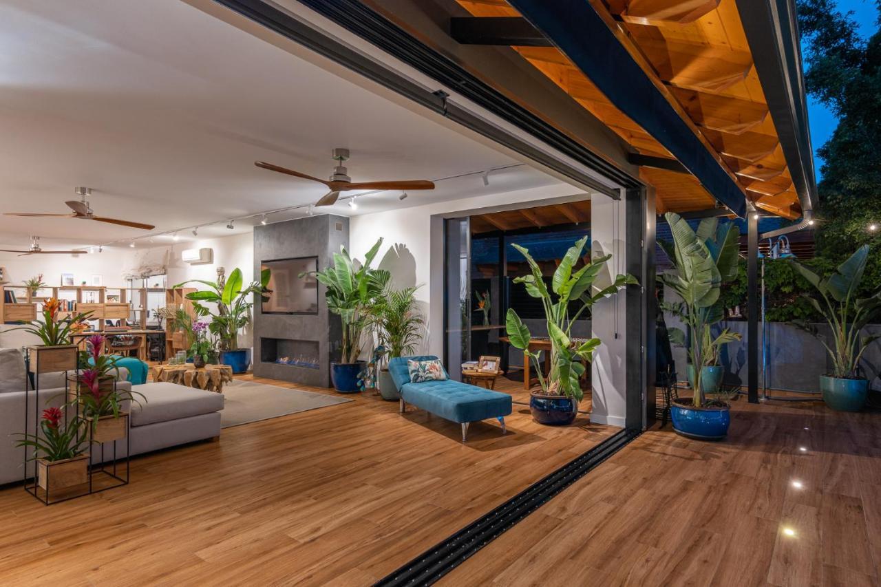 サント・ジャスト・デスベルン Barcelona'S Tropical Oasisヴィラ エクステリア 写真